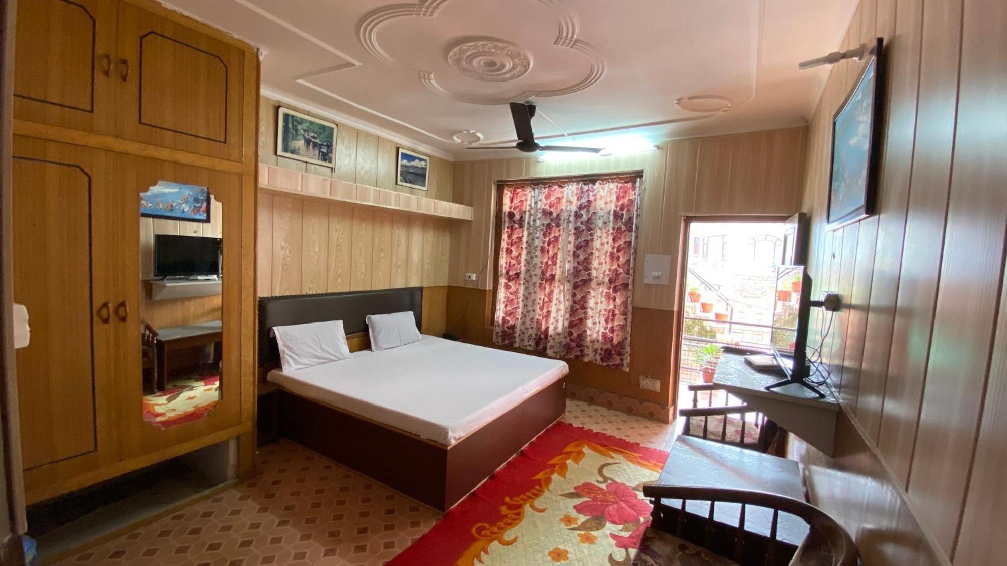 Hotel Ekant Lodge McLeod Ganj Eksteriør billede