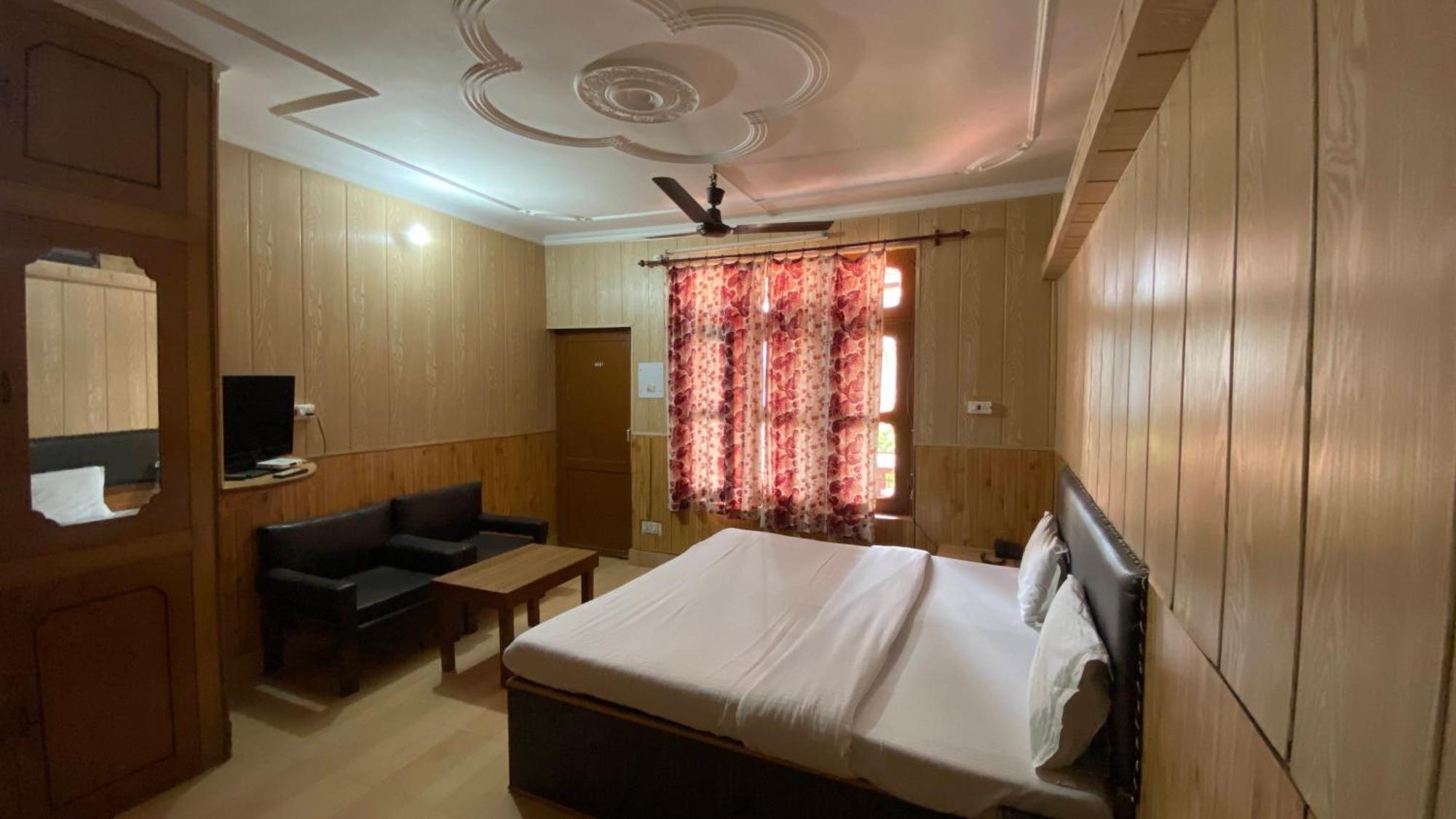 Hotel Ekant Lodge McLeod Ganj Eksteriør billede
